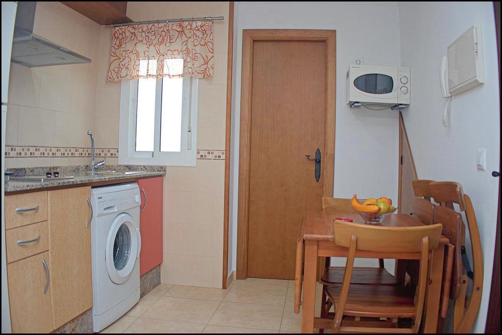 Apartamento Centro De Conil Конил-де-ла-Фронтера Екстериор снимка
